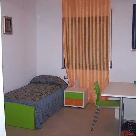 Soleos فندق مبيت وإفطار *